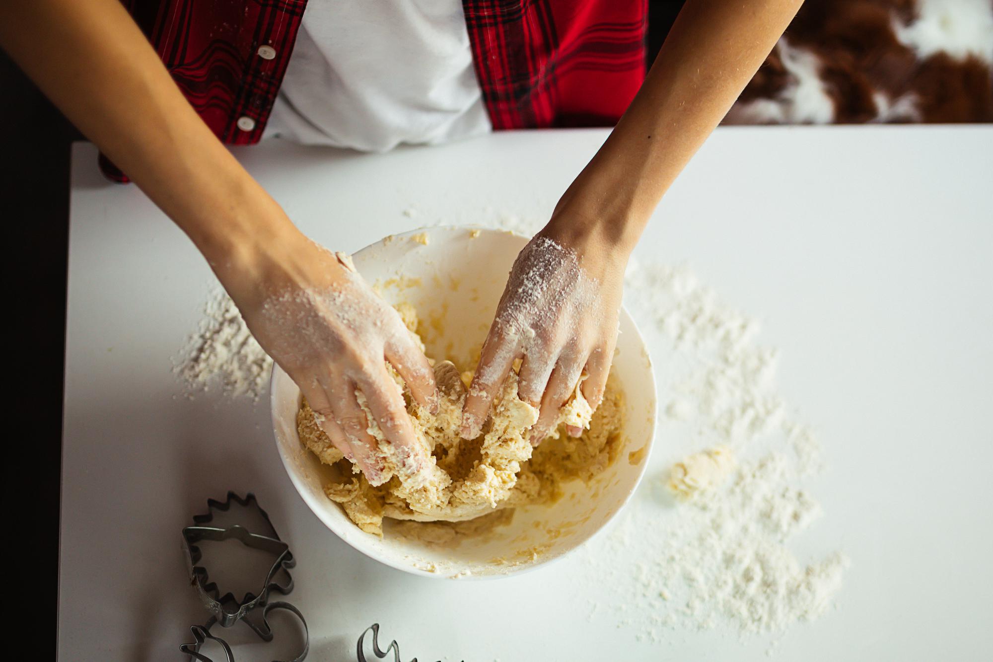 Dettaglio lavorazione impasto